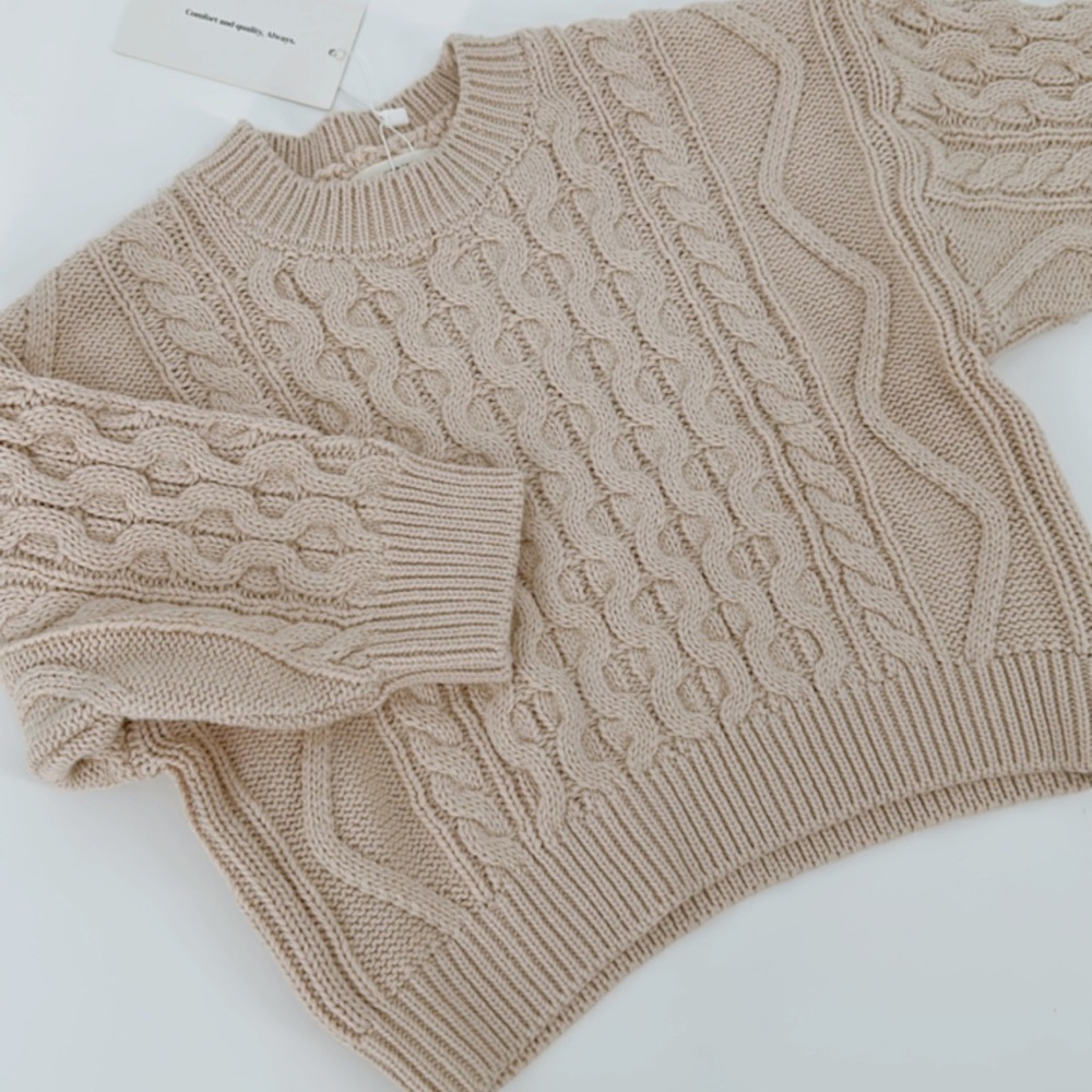 Oversized knit cotton sweater